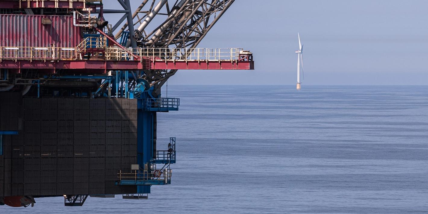 The Hywind Tampen floating wind farm seen from the Gullfaks C platform.