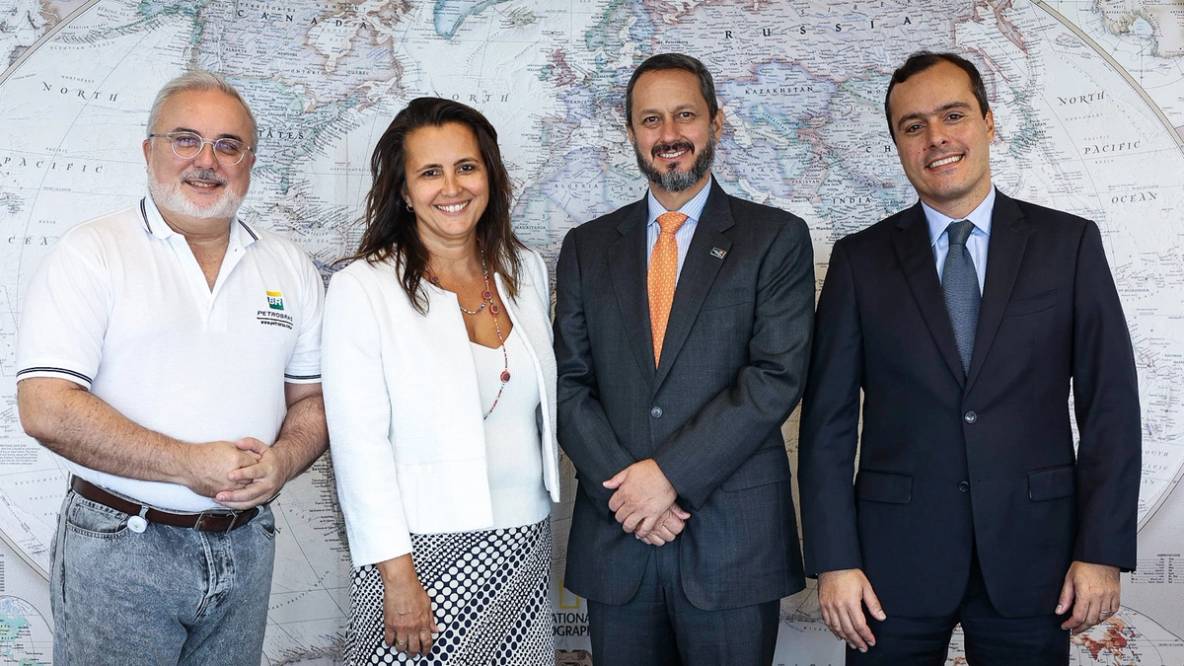 Group photo: Jean Paul Prates (left), Veronica Coelho, Alejandro Ponce and Thiago Penna