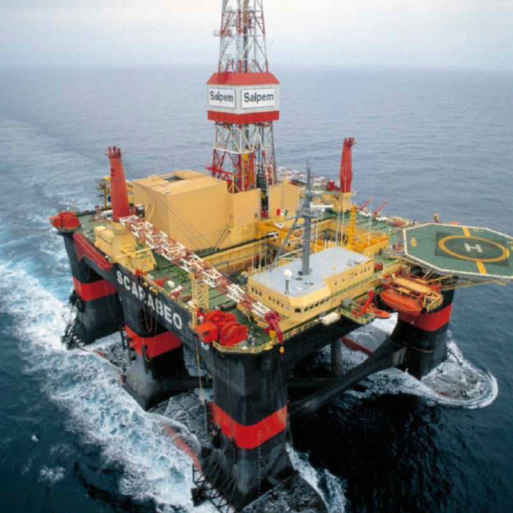 The Scarabeo 5 drilling rig